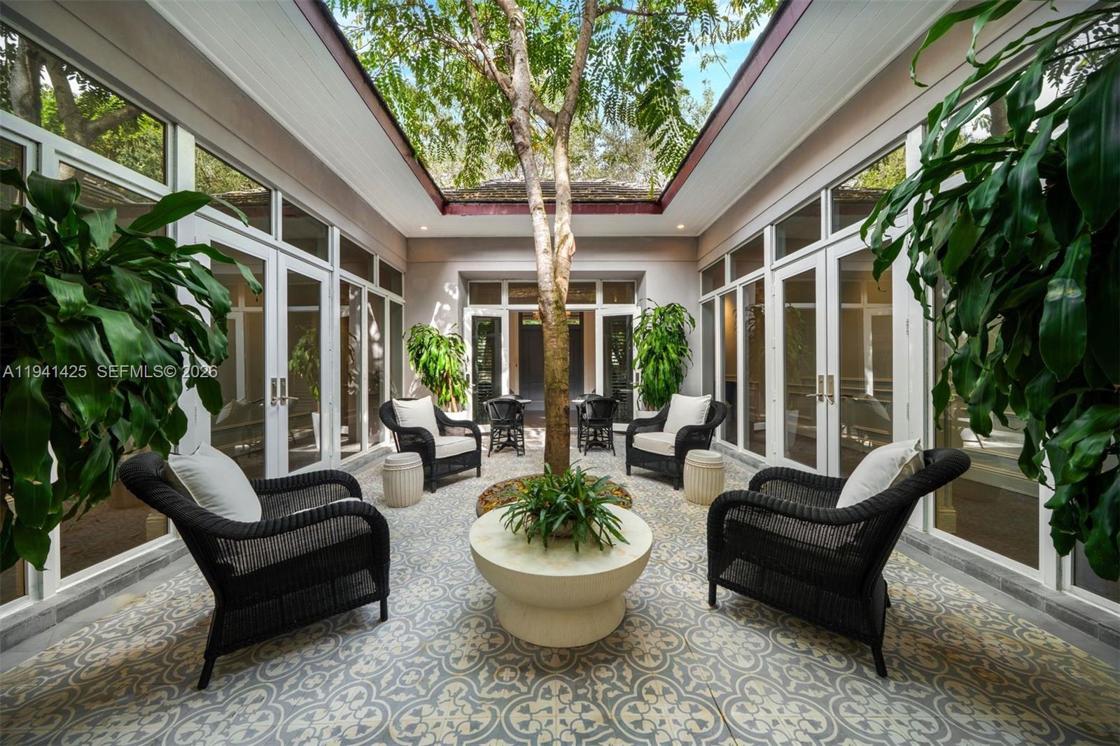 CLEVELAND PARK - Residential