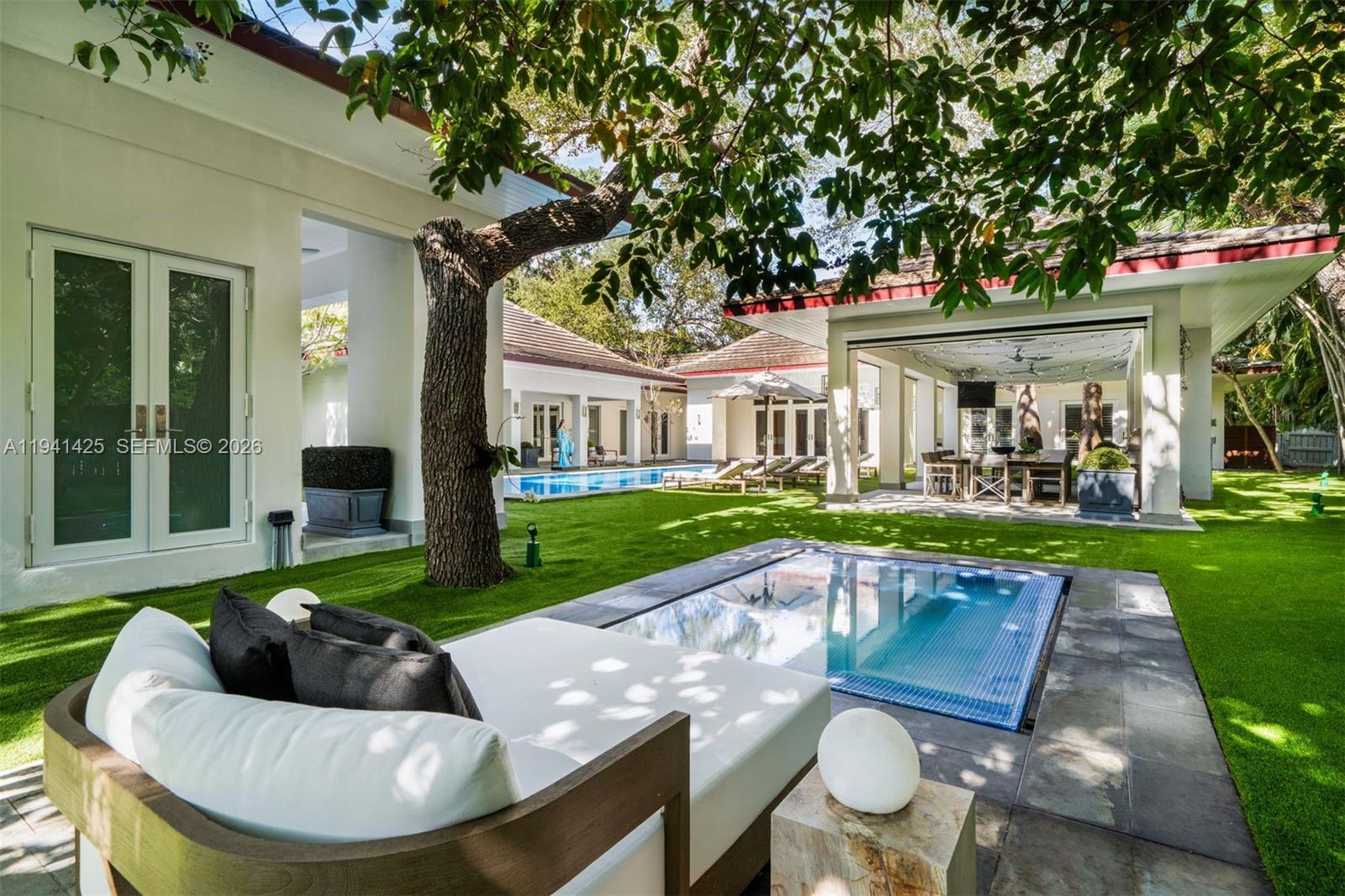 CLEVELAND PARK - Residential