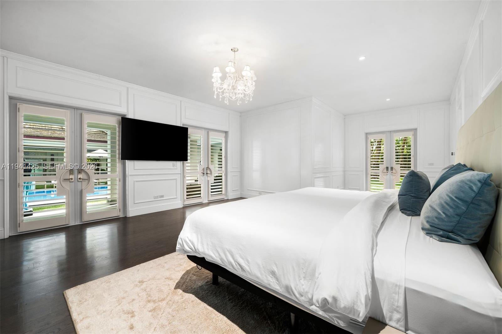 CLEVELAND PARK - Residential