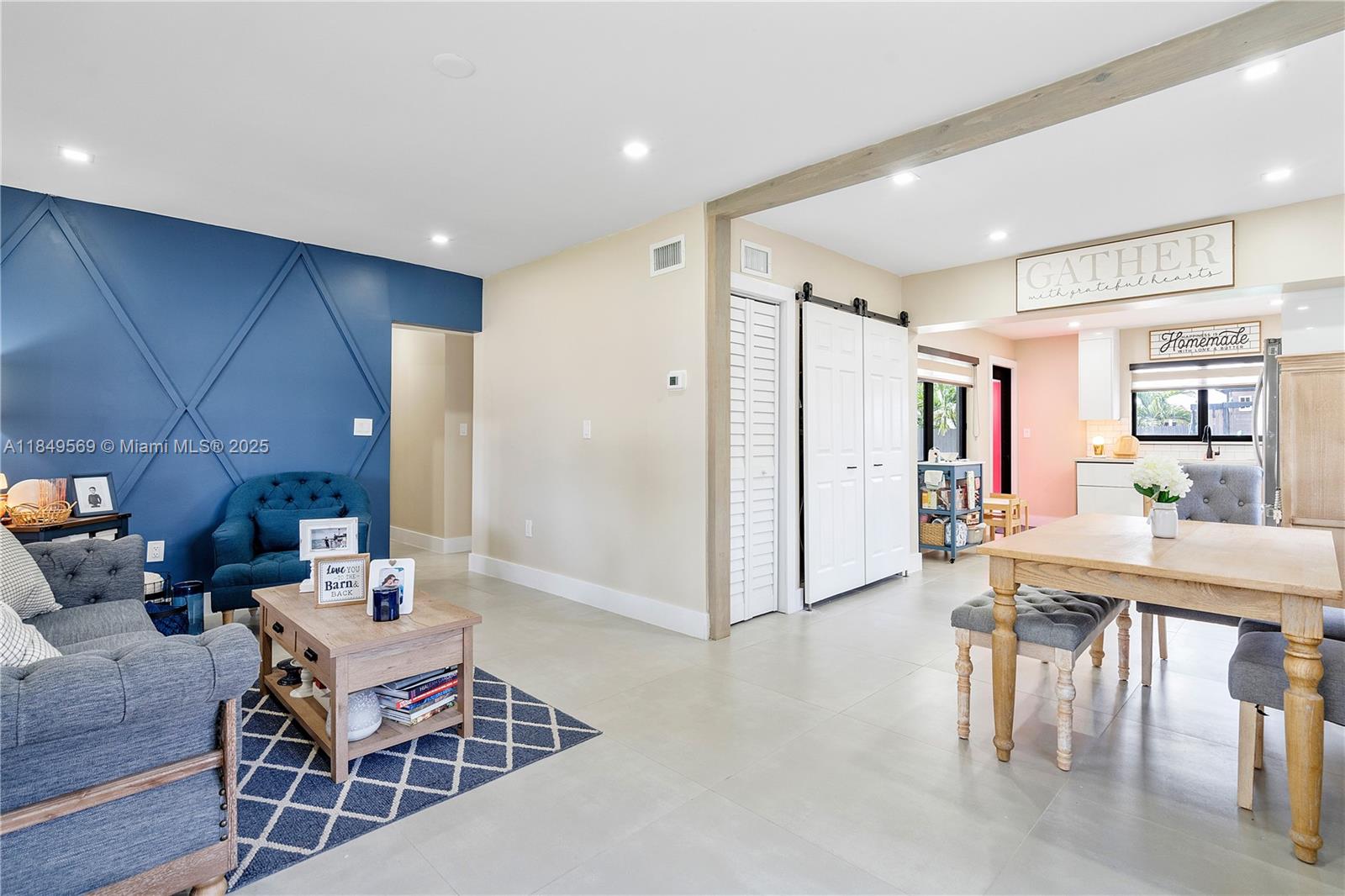 266 W 38th St, Hialeah, FL, 33012/$579,900 2 266 W 38th St