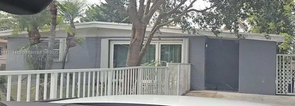 Photo of 803 Hibiscus Dr, Royal Palm Beach, FL 33411 (MLS # A11704485)