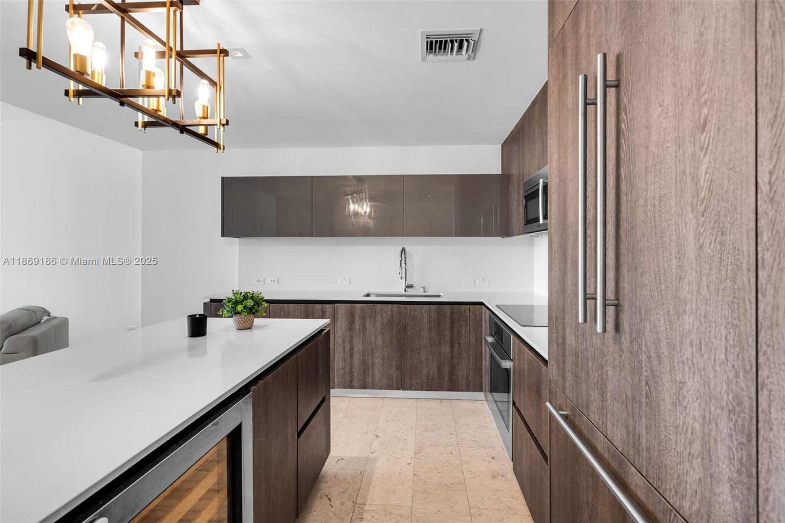 68 SE 6th St 2410