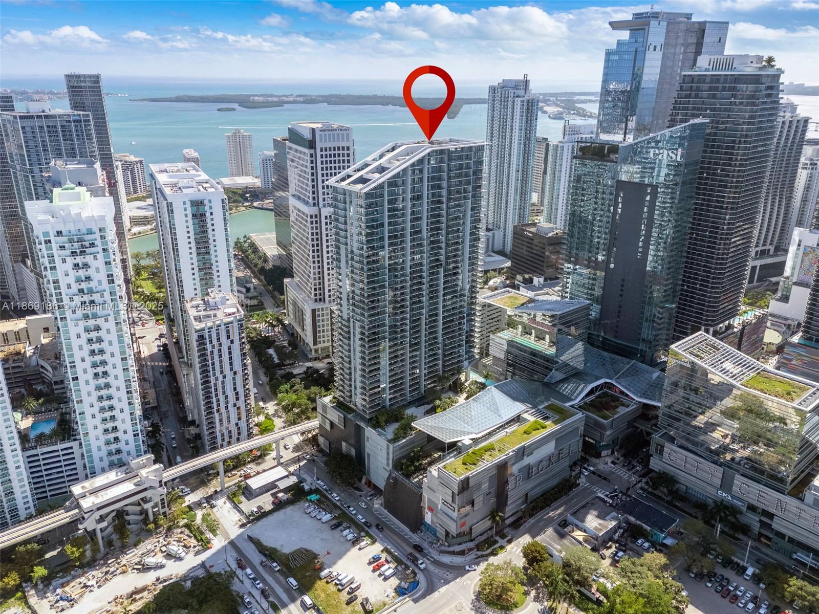 REACH CONDO - Residential