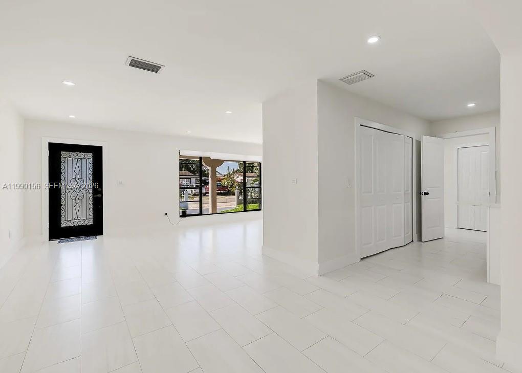 MEADOWS PARK - Residential Lease