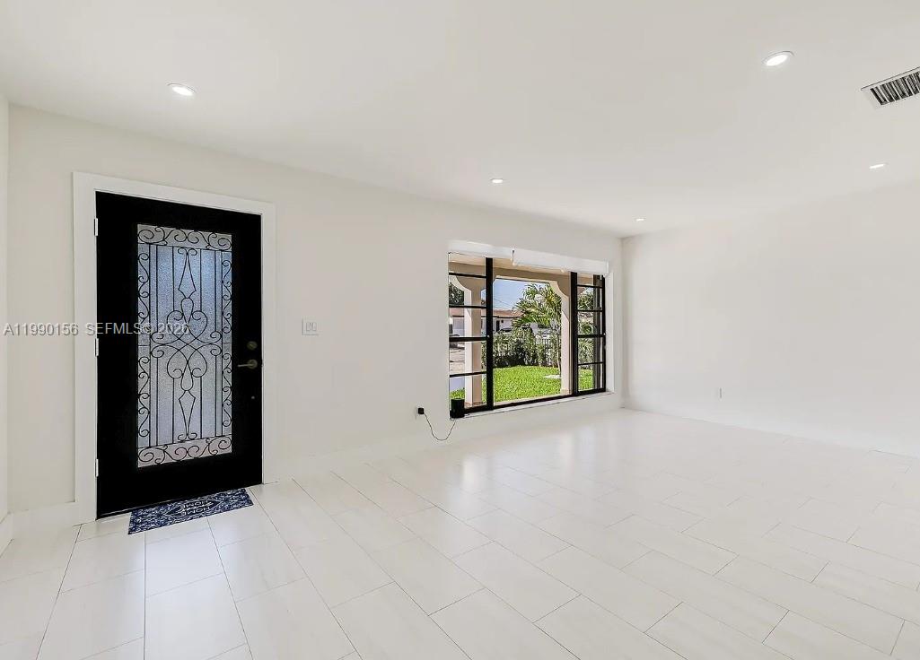 MEADOWS PARK - Residential Lease