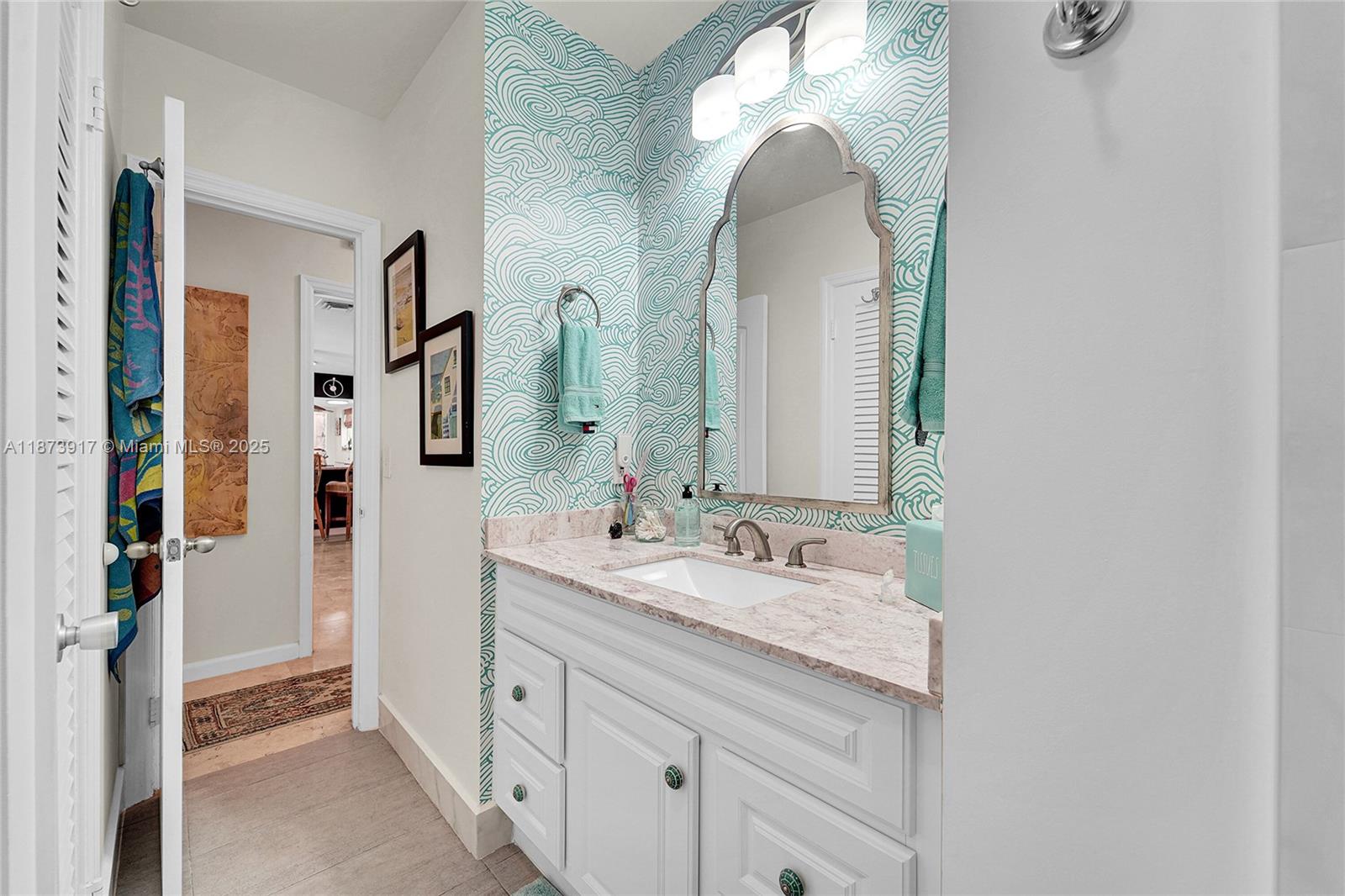 PALM CLUB CO-OP - Residential