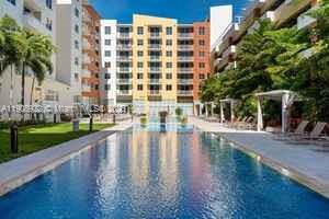 VENTURE AT AVENTURA WEST - Residential Lease
