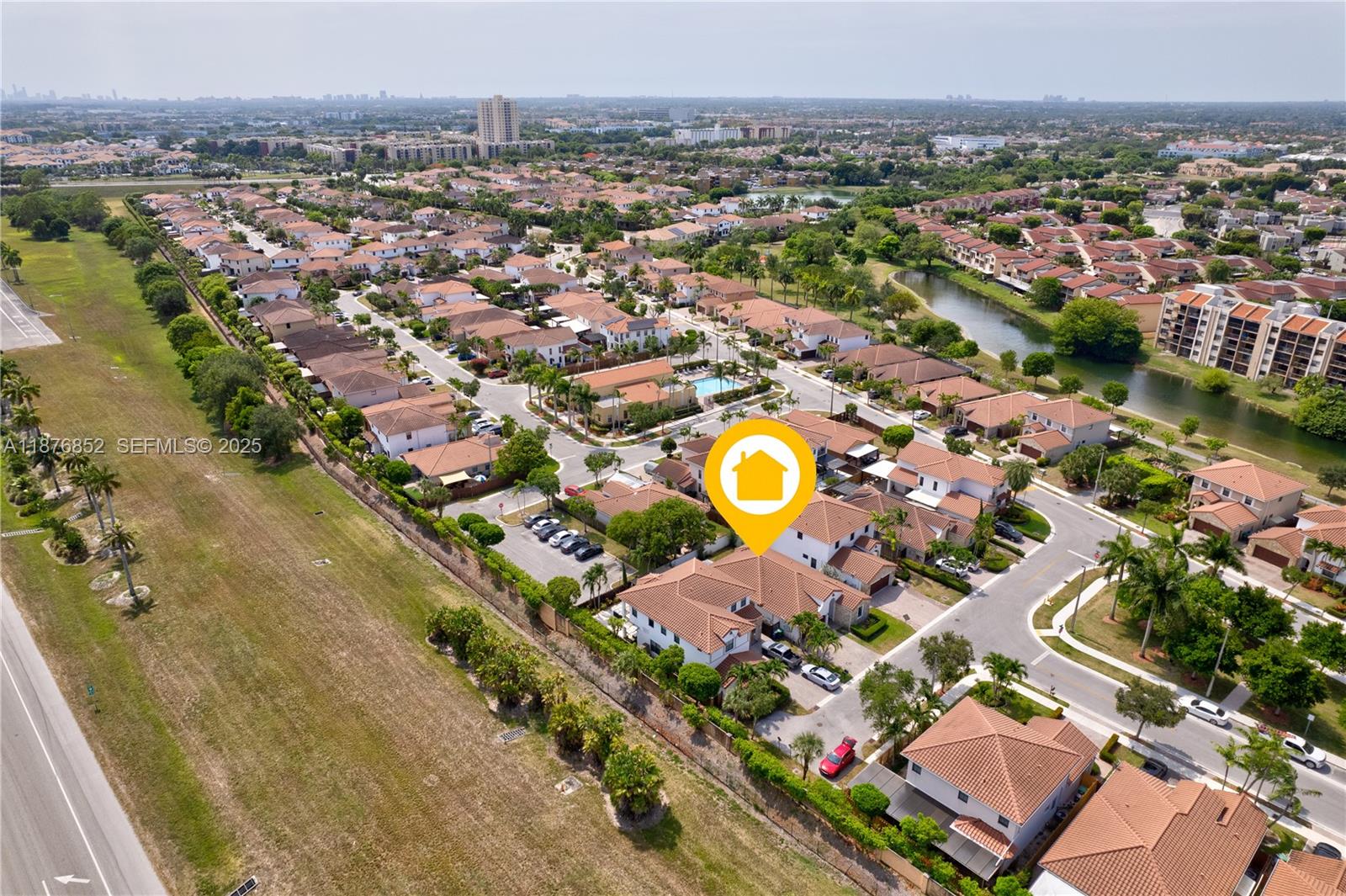 FONTAINEBLEAU WEST NORTH - Residential