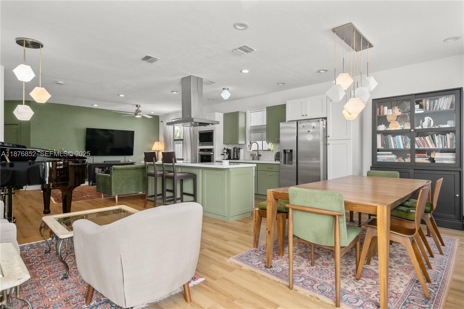 FONTAINEBLEAU WEST NORTH - Residential