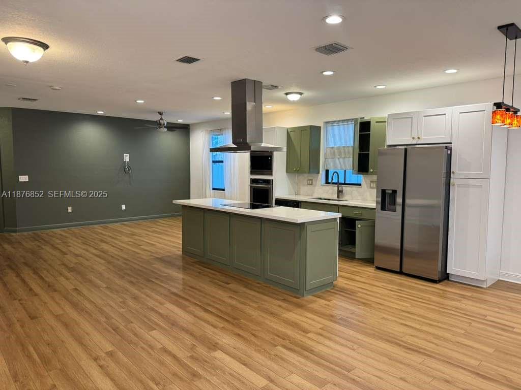 FONTAINEBLEAU WEST NORTH - Residential