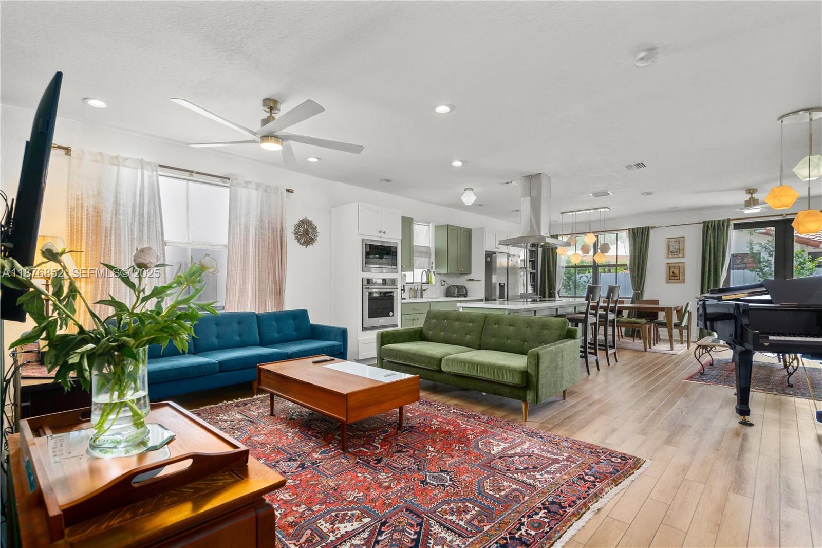 FONTAINEBLEAU WEST NORTH - Residential