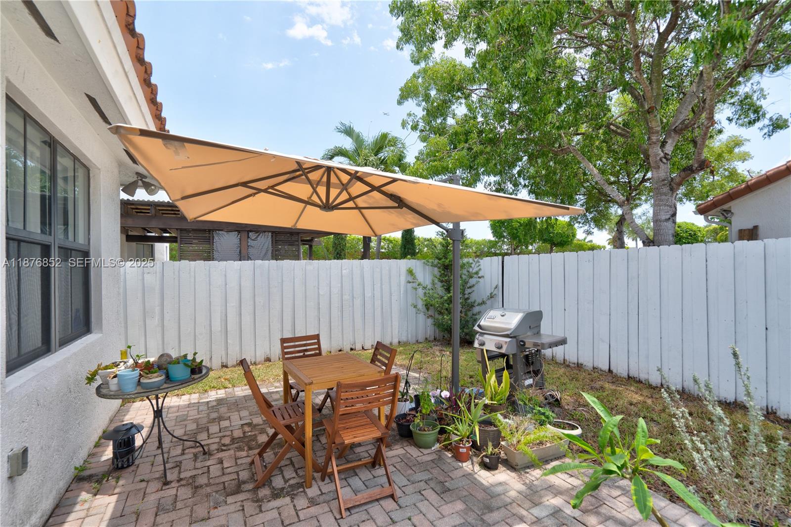 FONTAINEBLEAU WEST NORTH - Residential