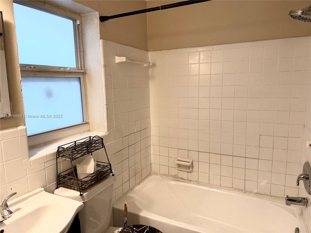 Photo of 2024 NE 26th St #3, Wilton Manors, FL 33305 (MLS # A11768965)