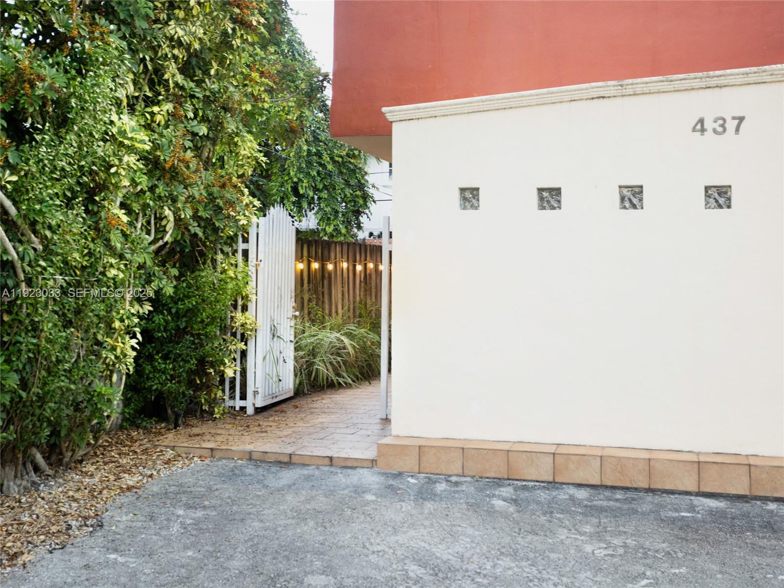 NEO VIEW CONDO - Residential