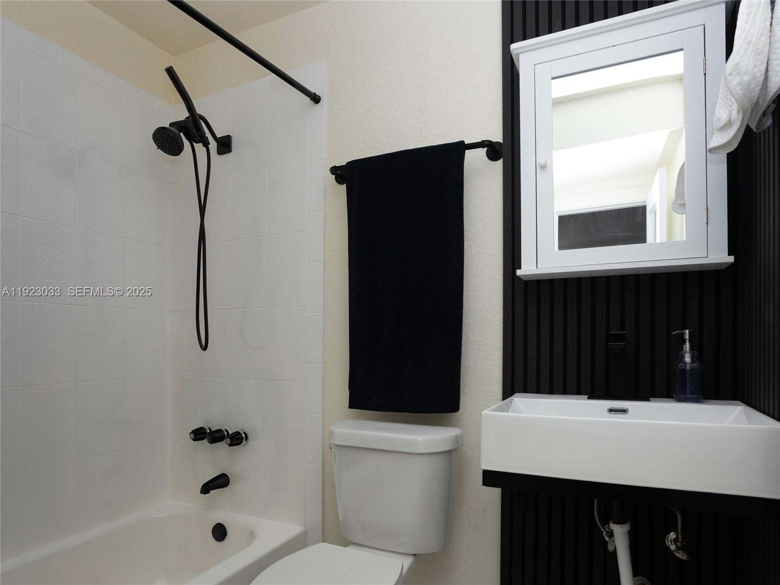 NEO VIEW CONDO - Residential