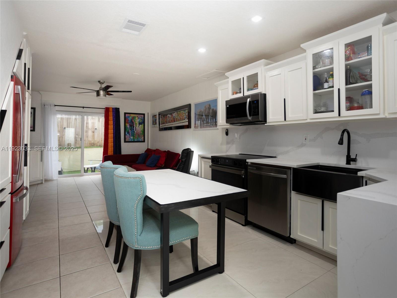 NEO VIEW CONDO - Residential