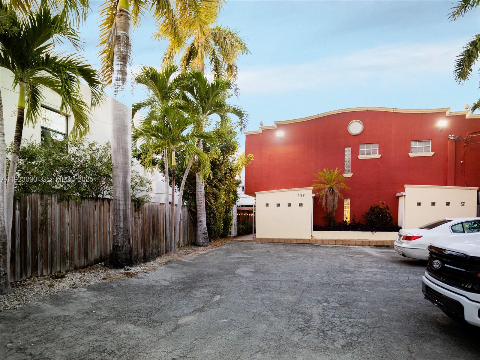 NEO VIEW CONDO - Residential