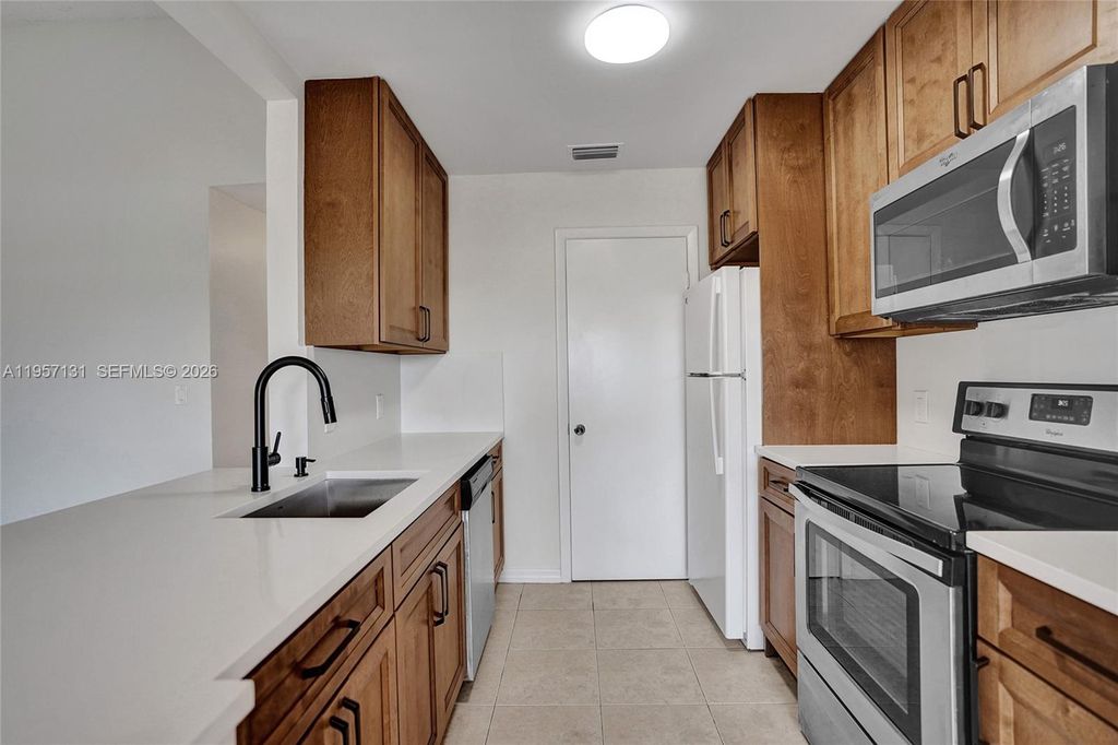 Photo of 815 W Boynton Beach Boulevard #7-204, Boynton Beach, FL 33426 (MLS # A11957131)