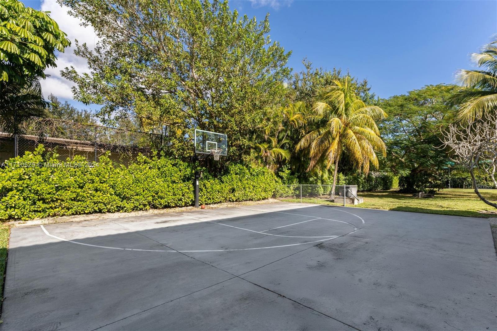 SOUTHERN GARDENS 1ST ADDN - Residential