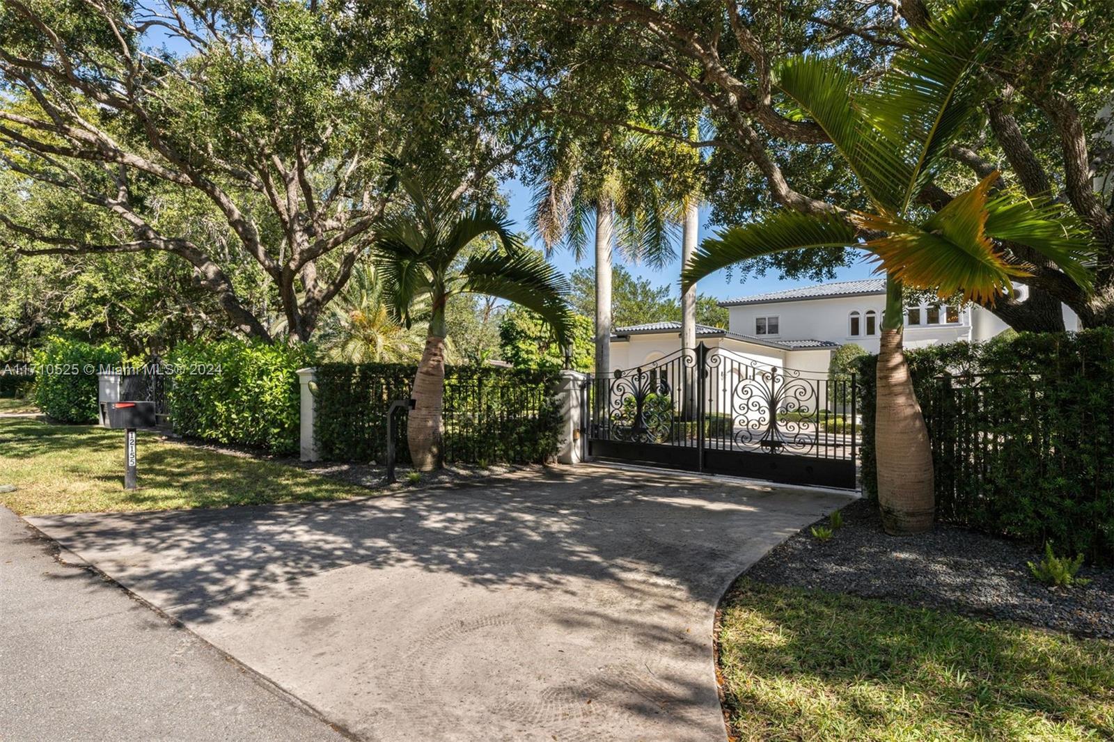 SOUTHERN GARDENS 1ST ADDN - Residential