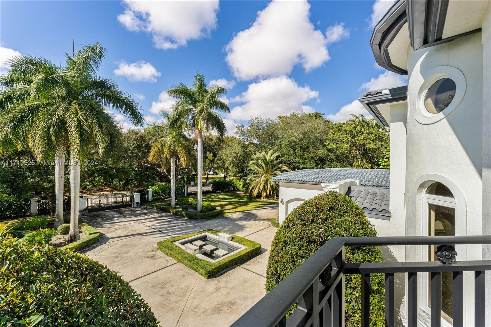 SOUTHERN GARDENS 1ST ADDN - Residential