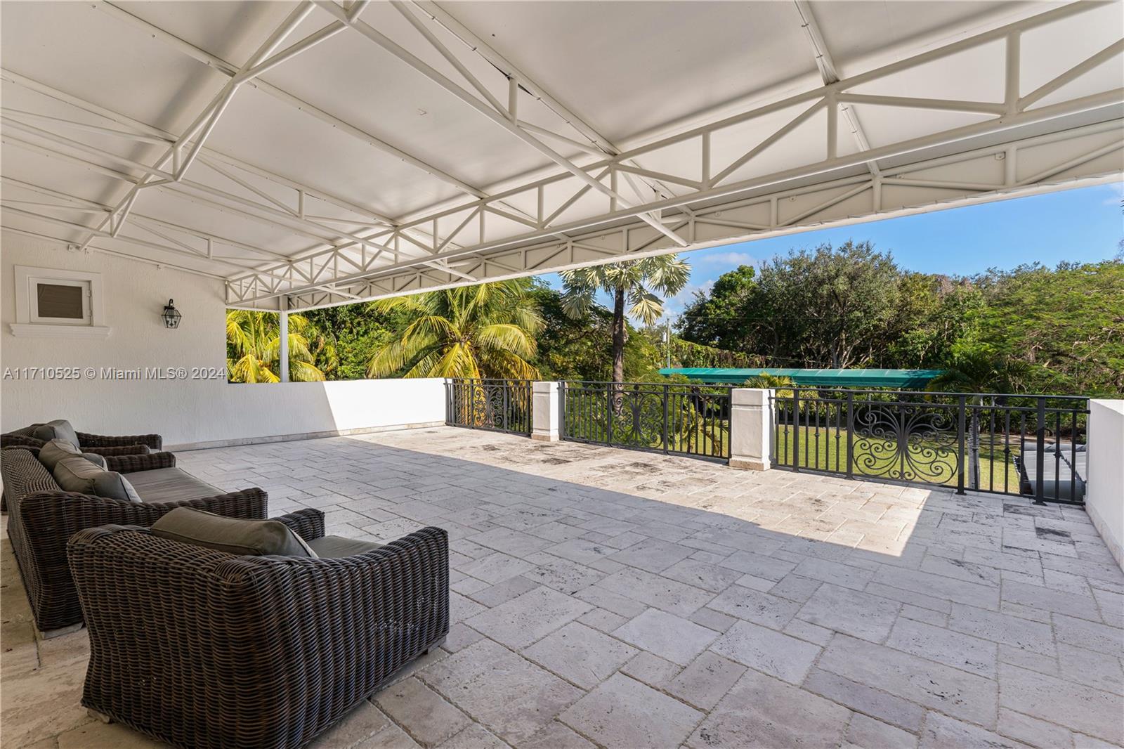 SOUTHERN GARDENS 1ST ADDN - Residential