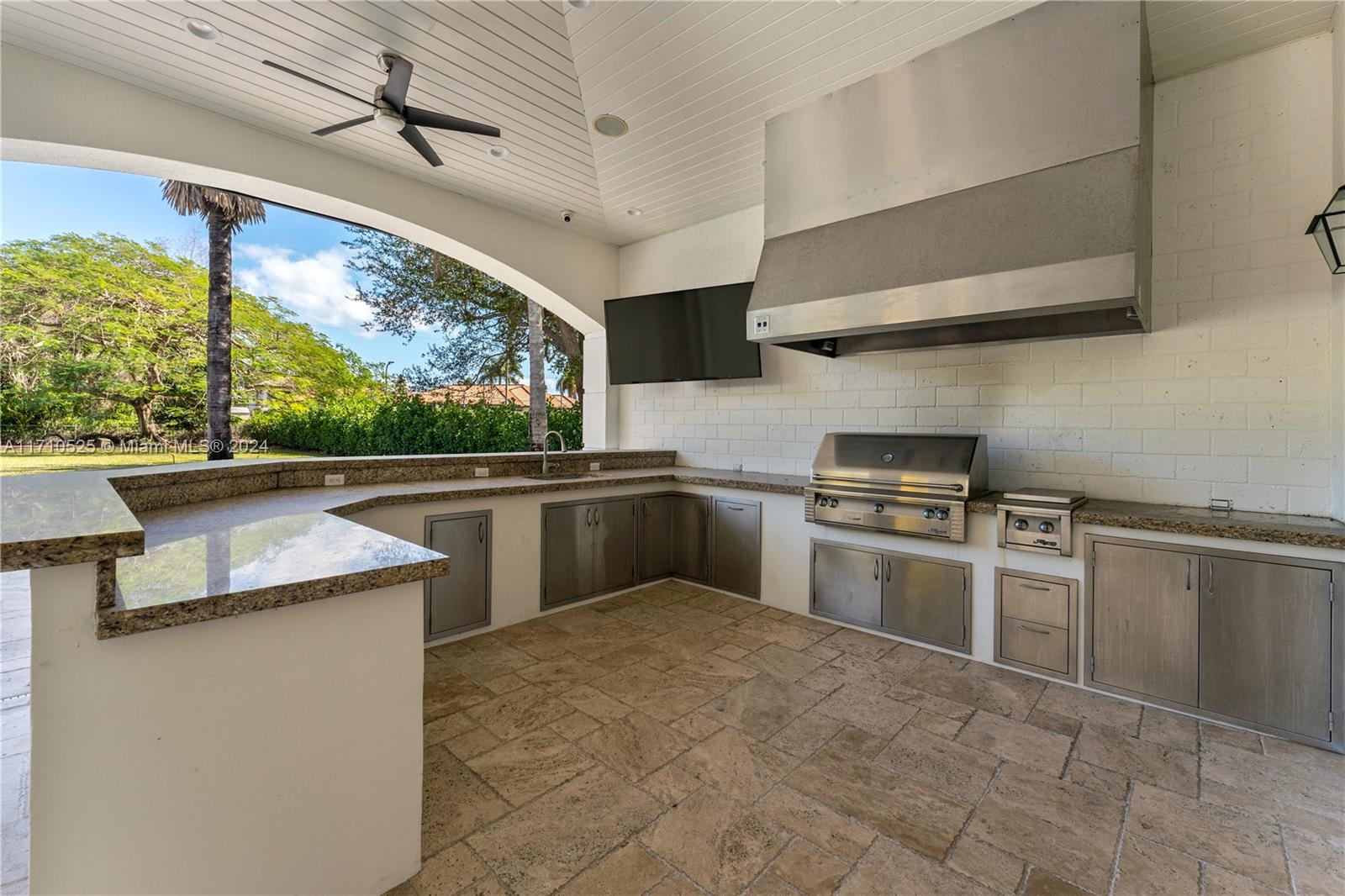 SOUTHERN GARDENS 1ST ADDN - Residential