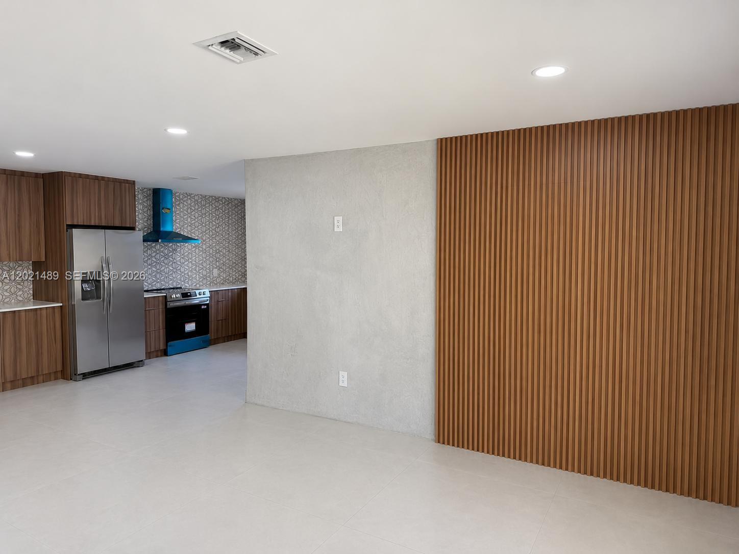 SEVENTH AVE PARK - Residential