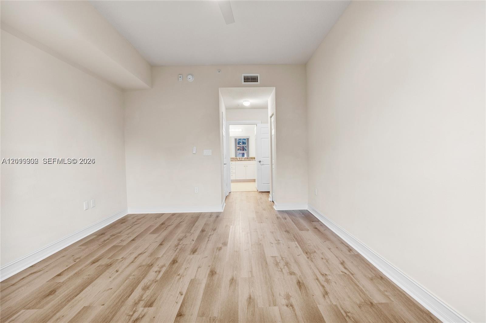ALAQUA CONDO - Residential