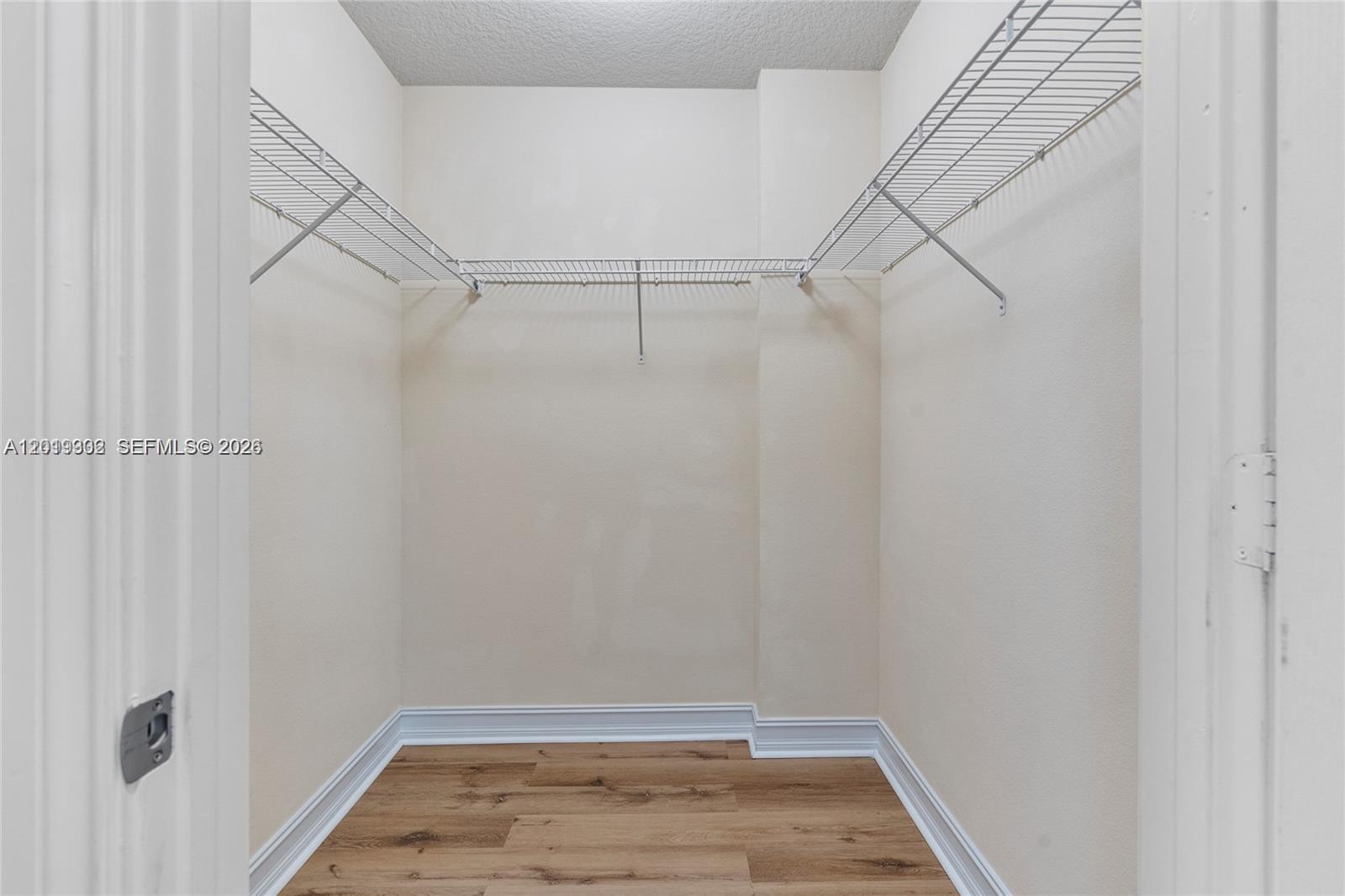 ALAQUA CONDO - Residential