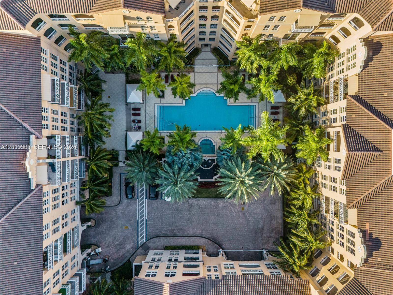 ALAQUA CONDO - Residential