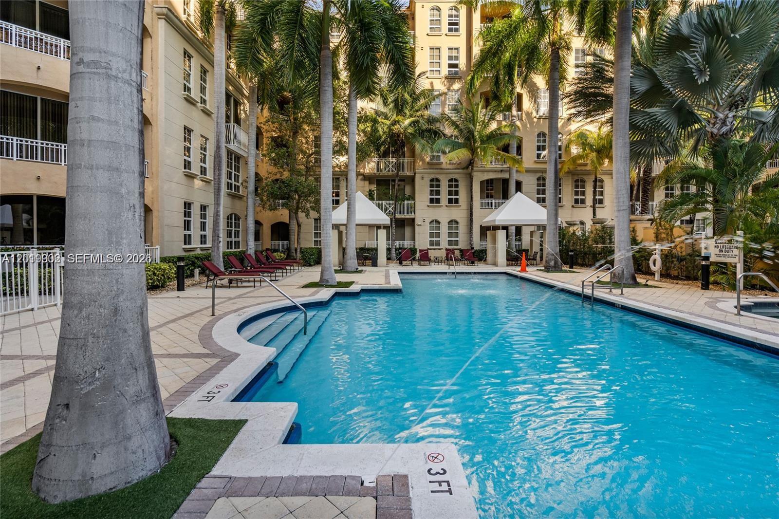 ALAQUA CONDO - Residential