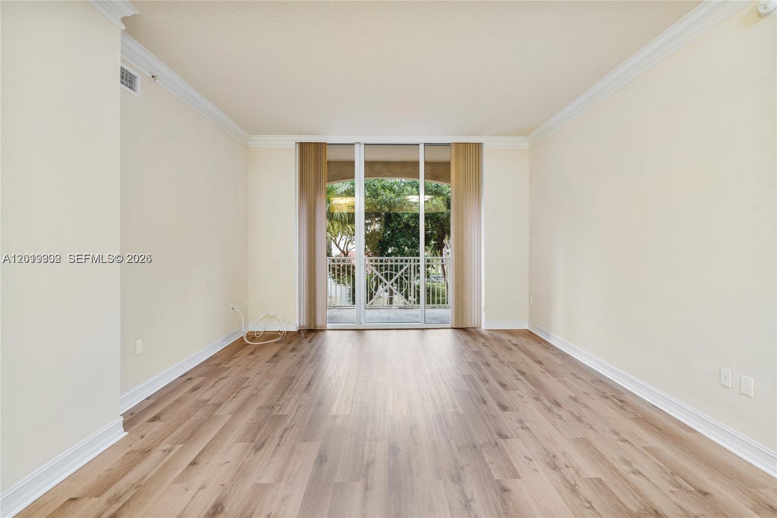 ALAQUA CONDO - Residential