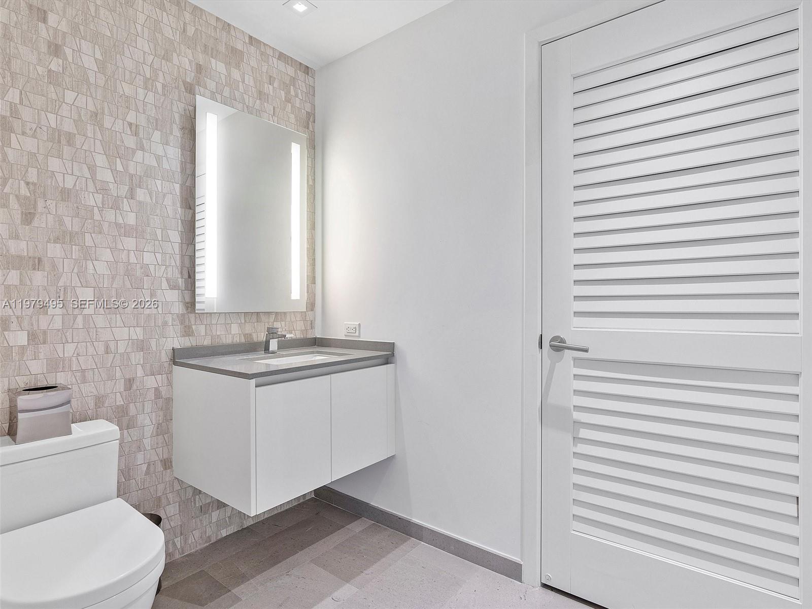 RISE CONDO - Residential Lease