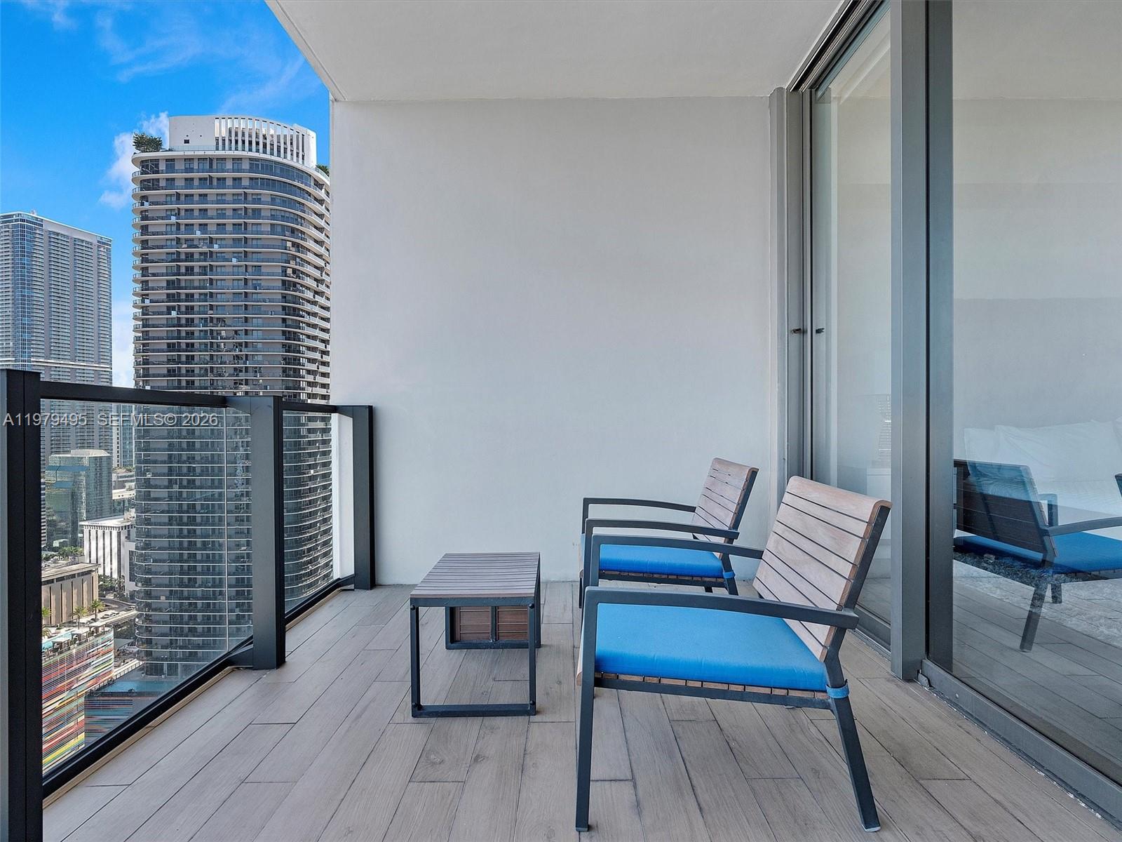 RISE CONDO - Residential Lease