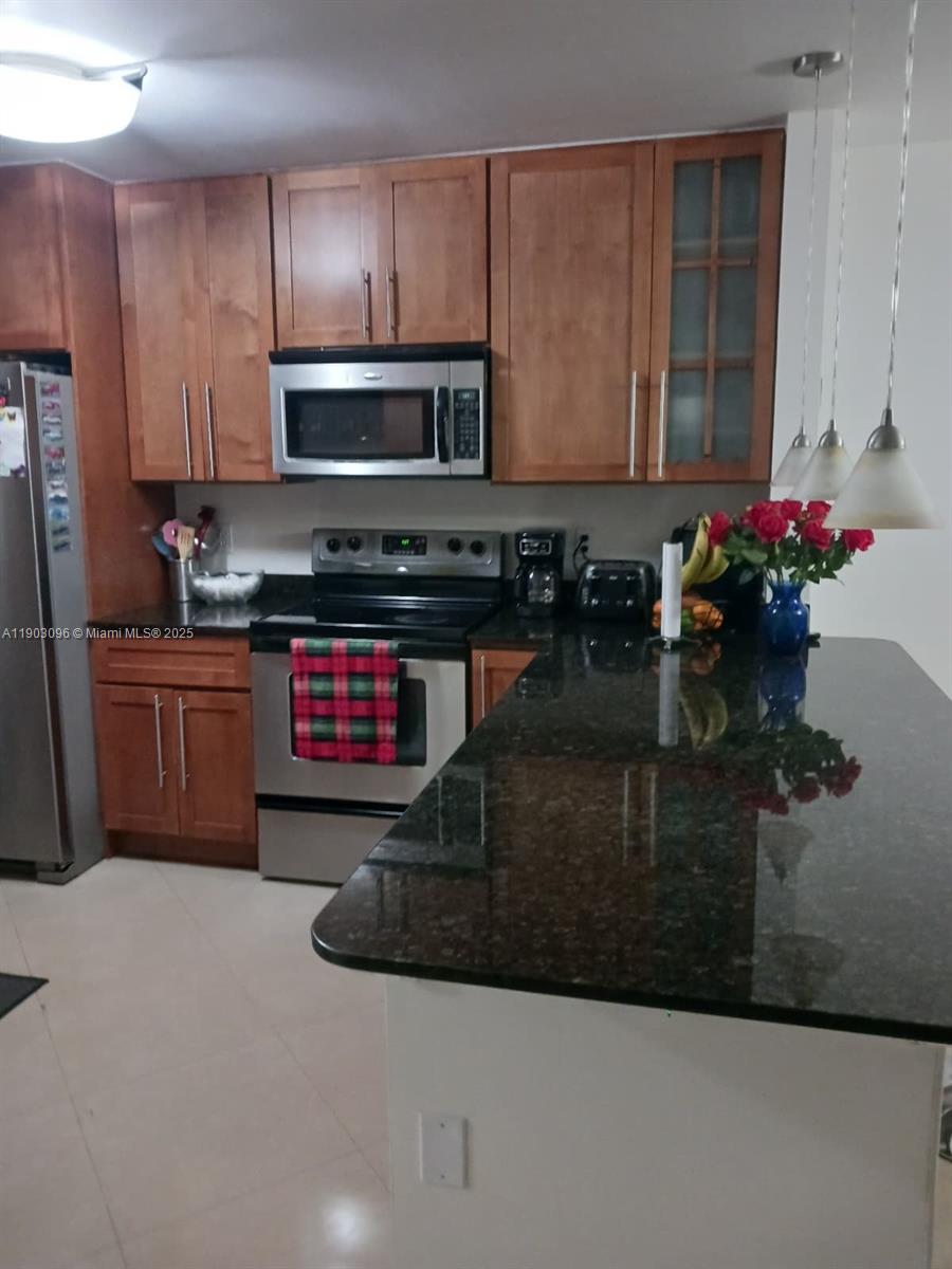 CENTRE COURT CONDO - Residential