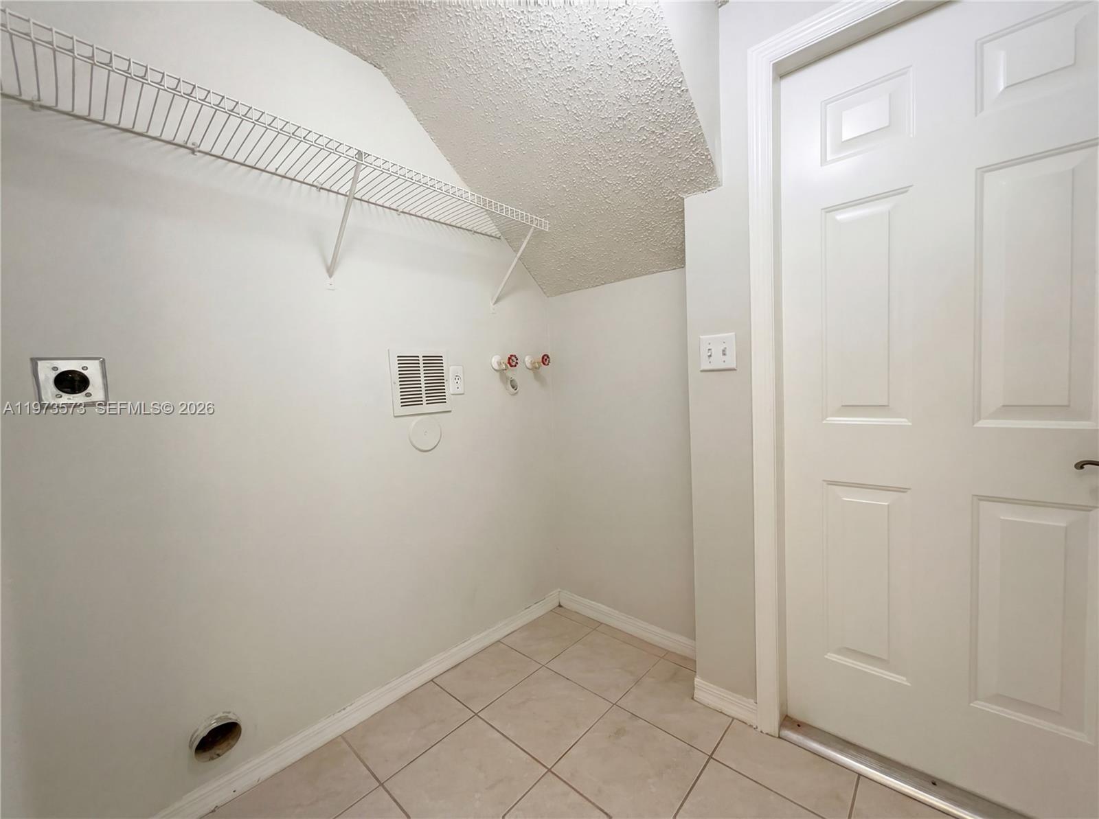 KEYS LANDING - Residential