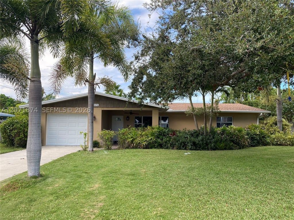 Photo of 1672 Thumb Point Dr, Fort Pierce, FL 34949 (MLS # A12071874)