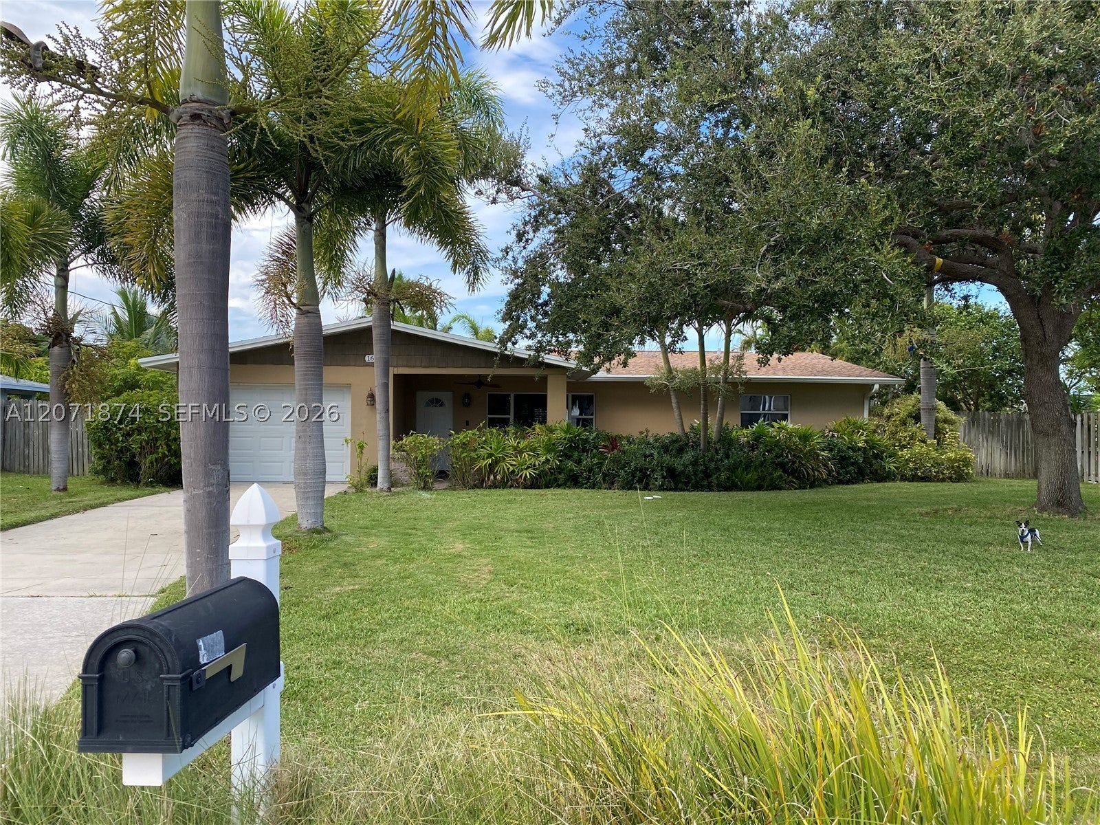 1672 Thumb Point Dr
