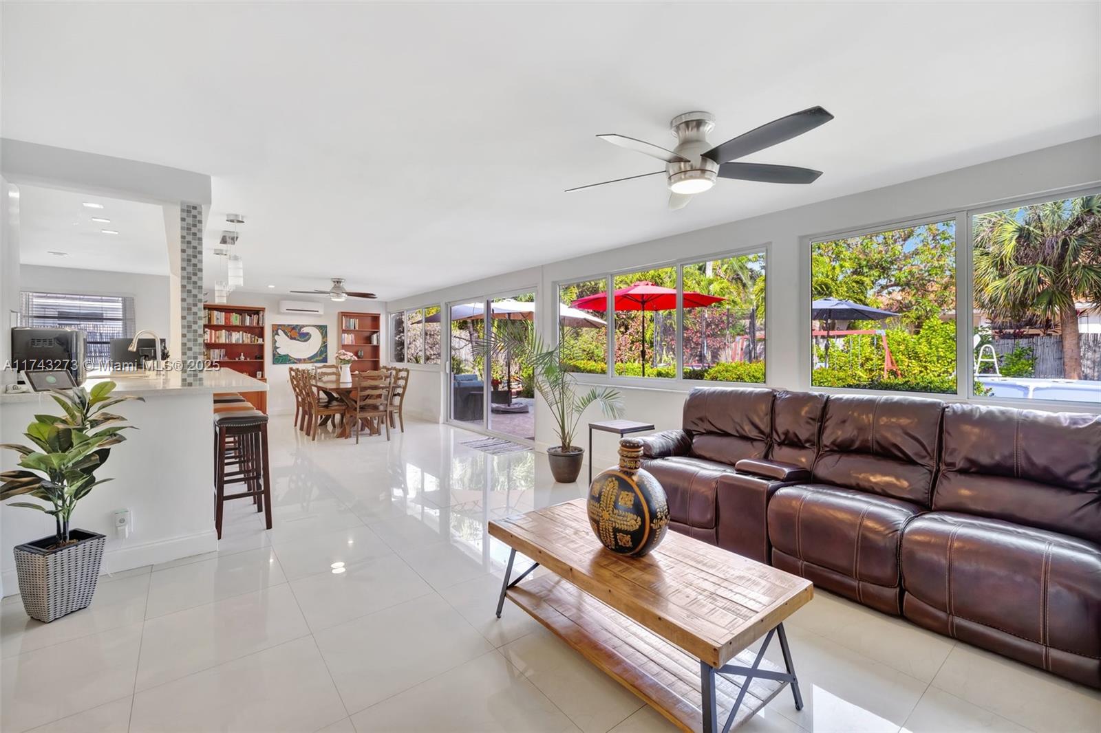 IMPERIAL POINT 3RD SEC - Residential