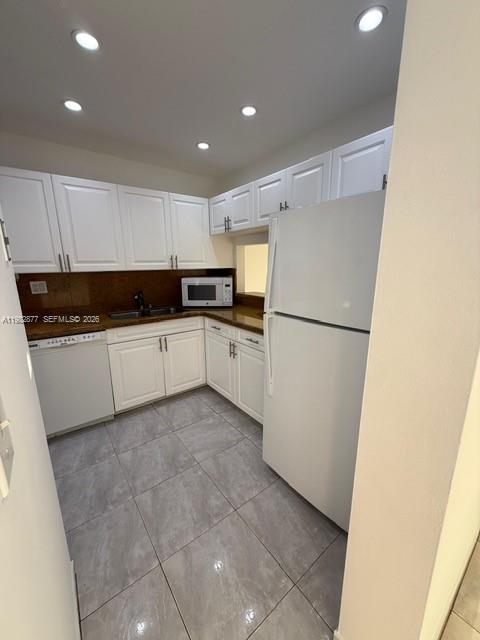 Towers Of Westland Condo - Residential Lease