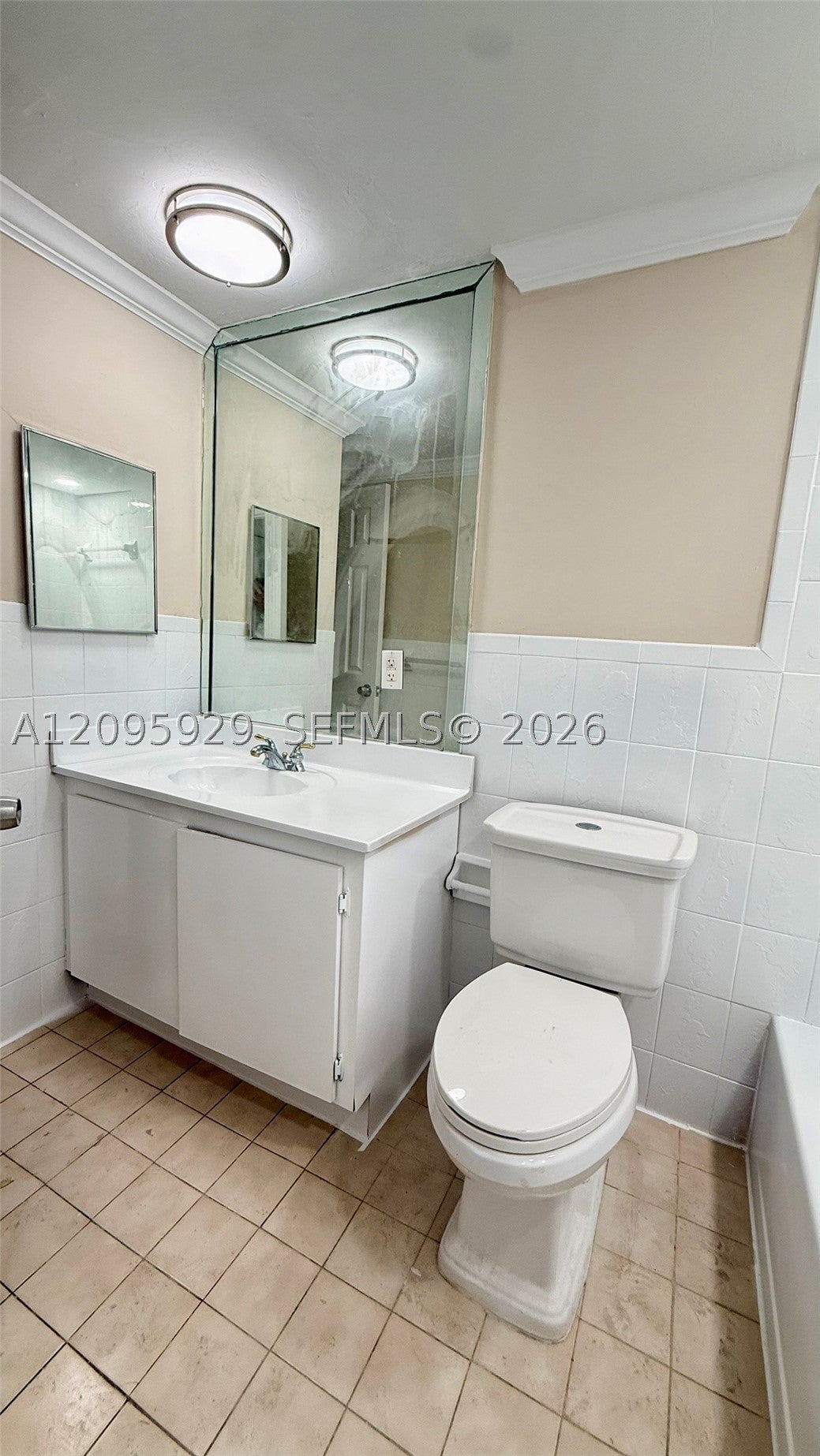 3640 NW 9th St 405