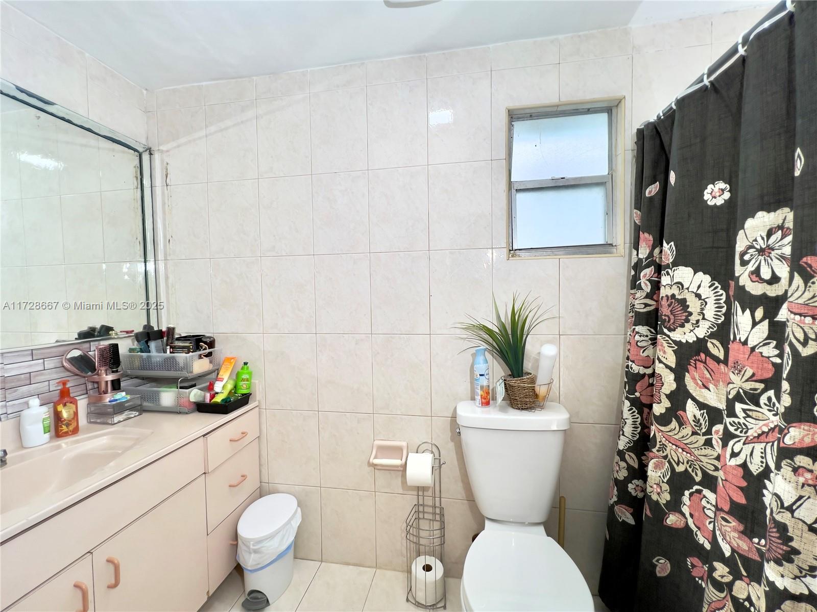 MC KEEVER TERR NO 3 - Residential