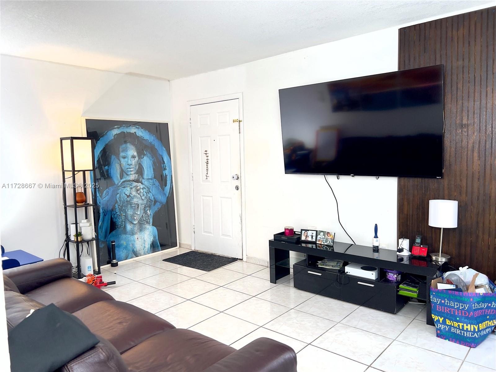 MC KEEVER TERR NO 3 - Residential
