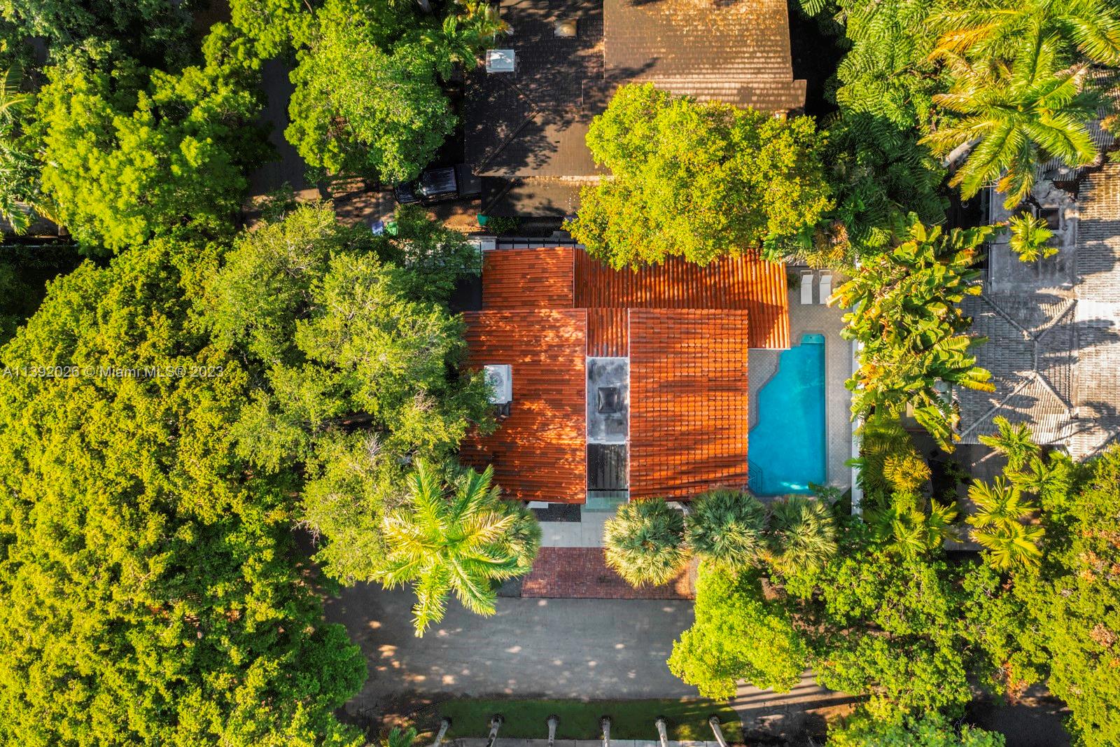 CRYSTAL HEIGHTS - Residential