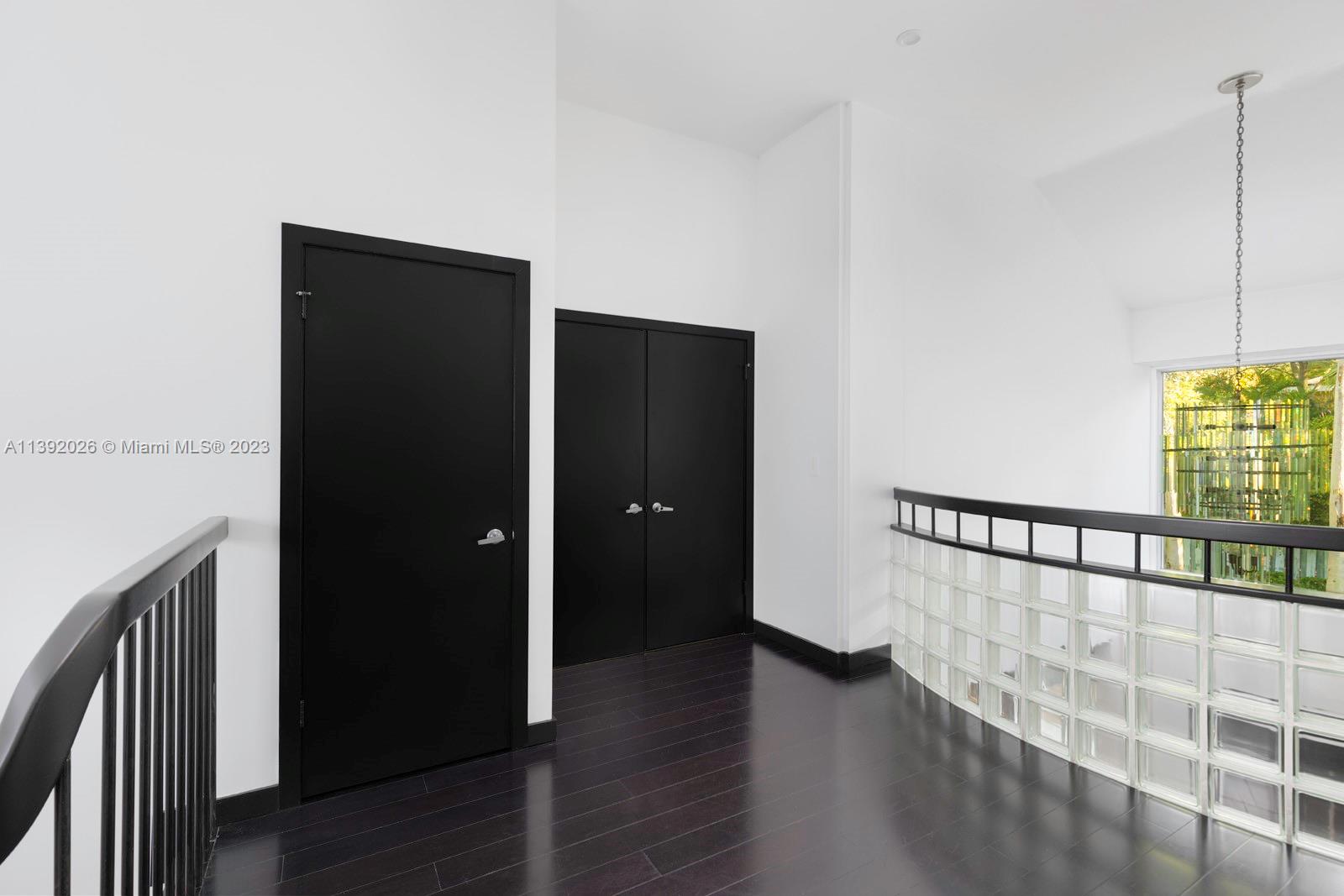 CRYSTAL HEIGHTS - Residential