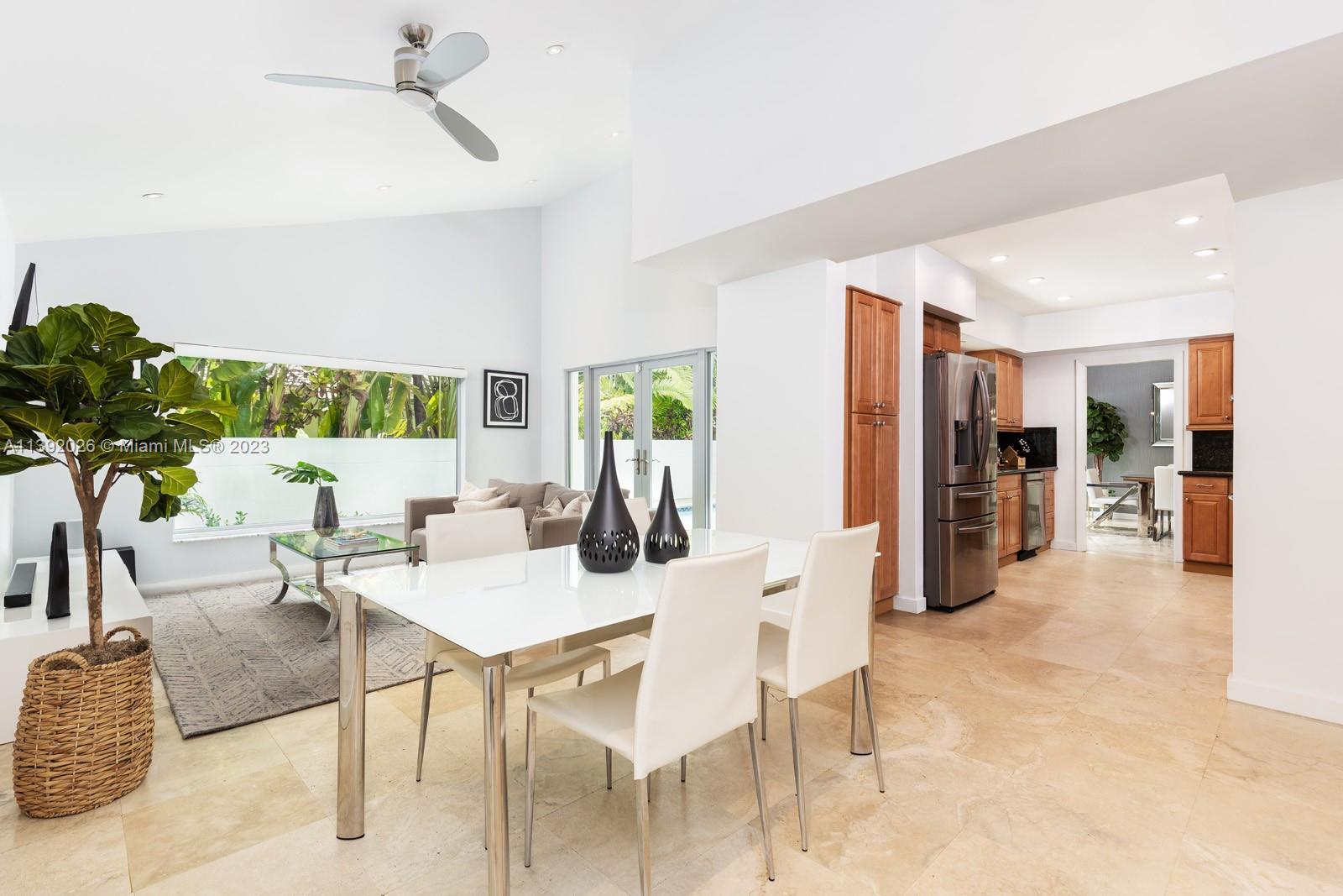 CRYSTAL HEIGHTS - Residential