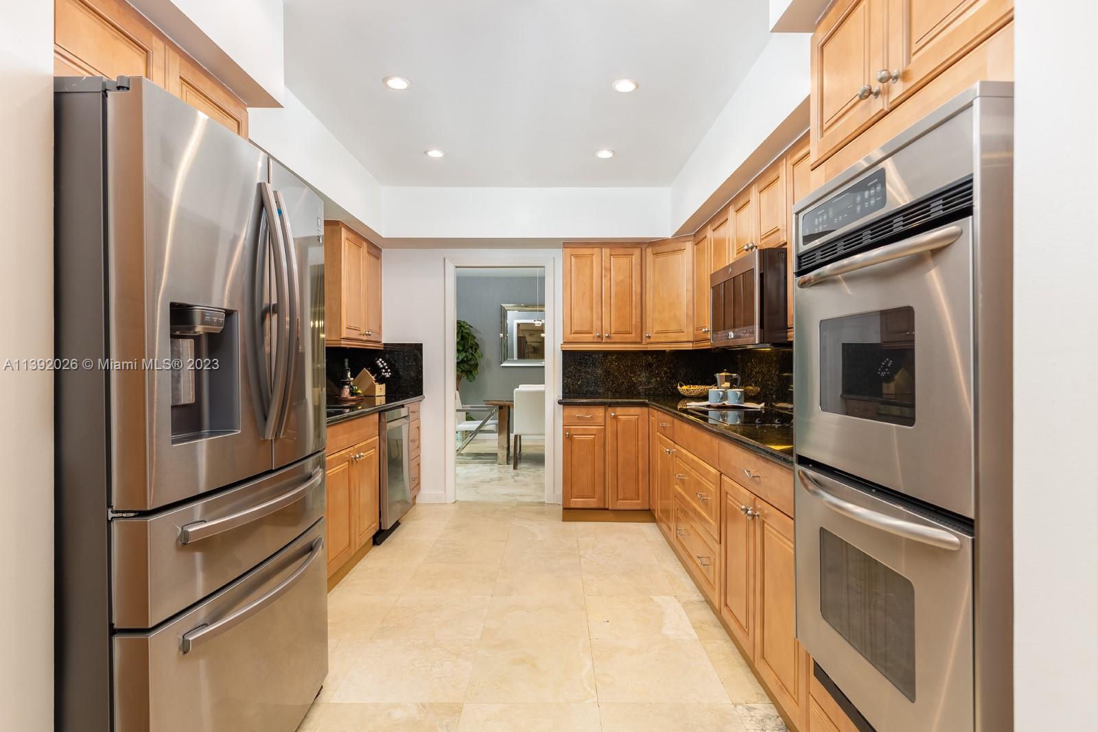 CRYSTAL HEIGHTS - Residential