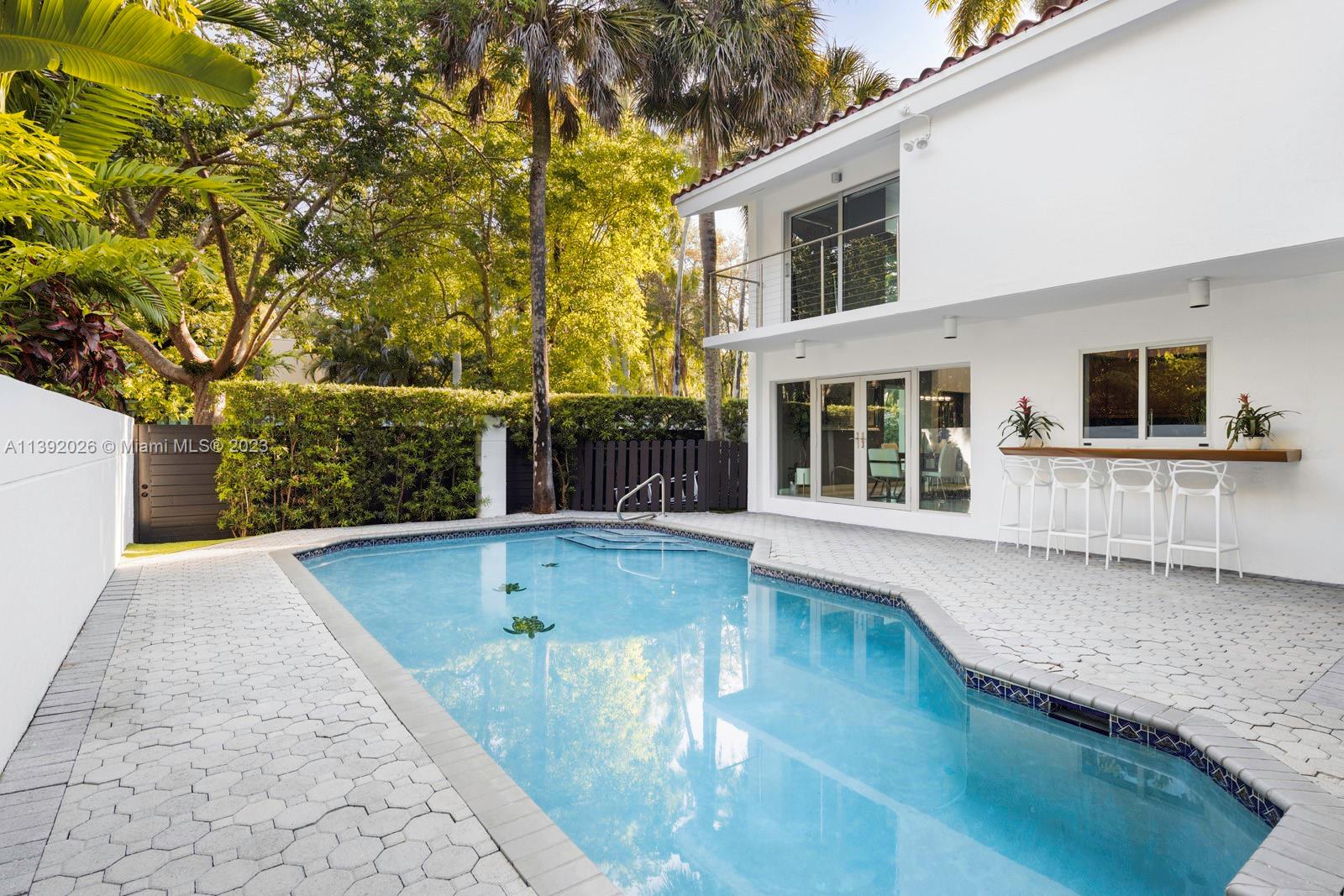 CRYSTAL HEIGHTS - Residential