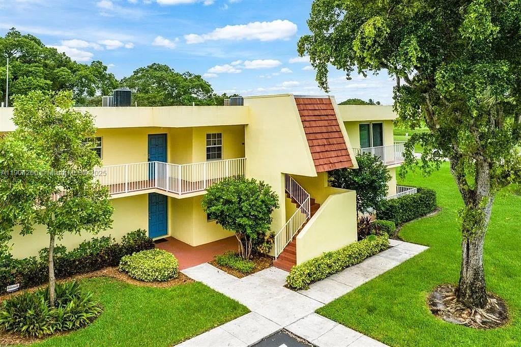 NO 1 PALM-AIRE COUNTRY CL - Residential Lease